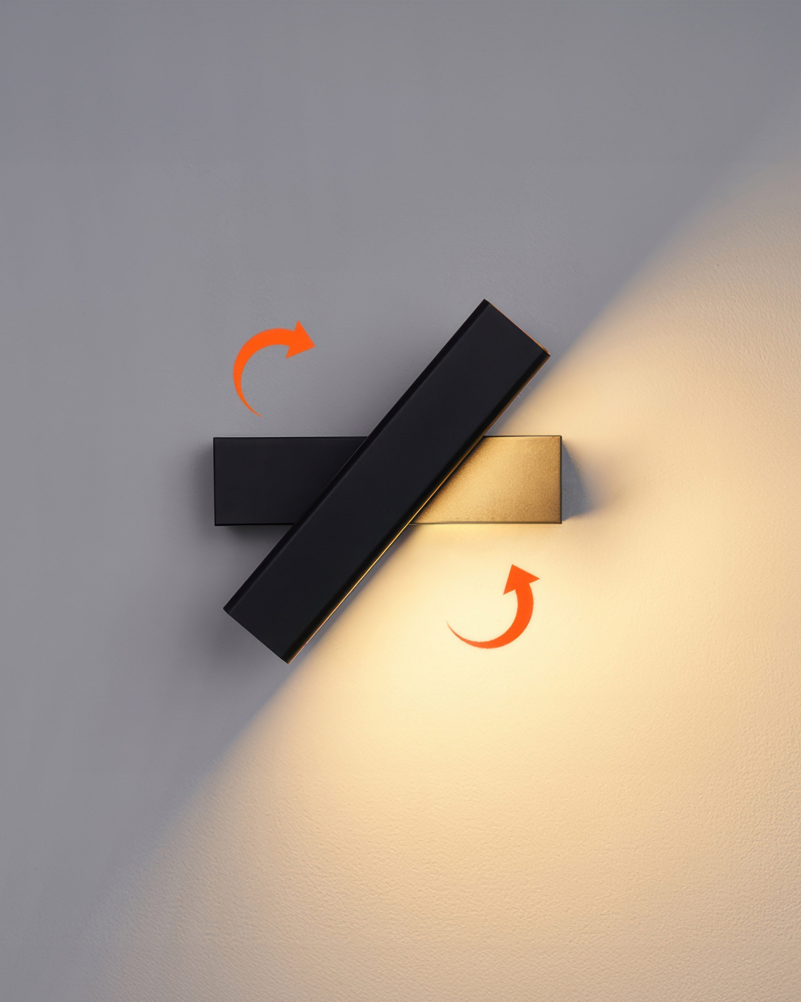 Havren Rotating Nordic Wood-Grain Wall Lamp
