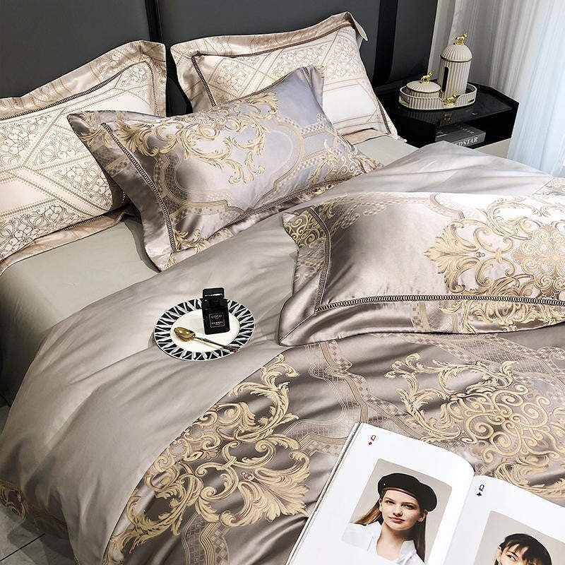Elara Damask Duvet Cover Set With 1000 Thread Count