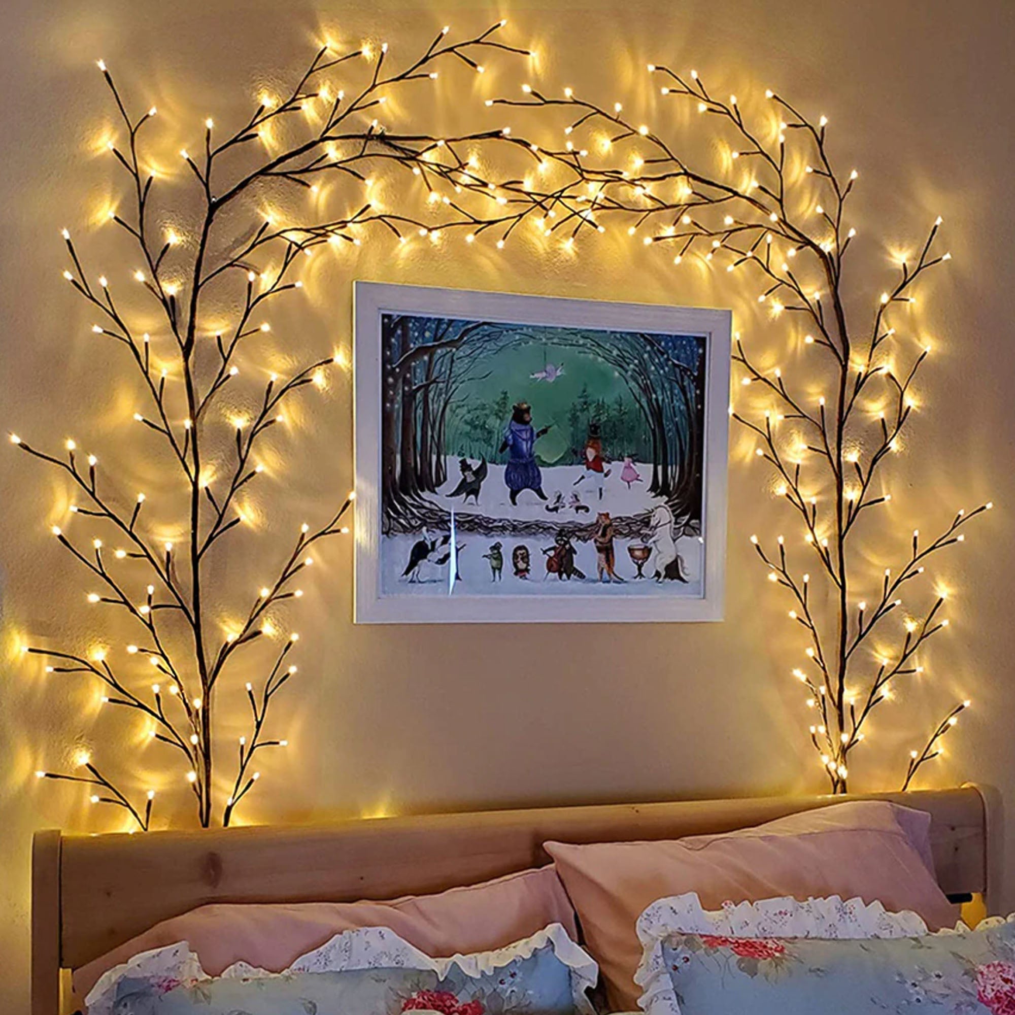 Liora | Willow Vine Wall Sconce