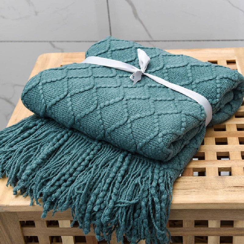 Aurelin Threaded Throw Blanket With Ultra Soft Comfort